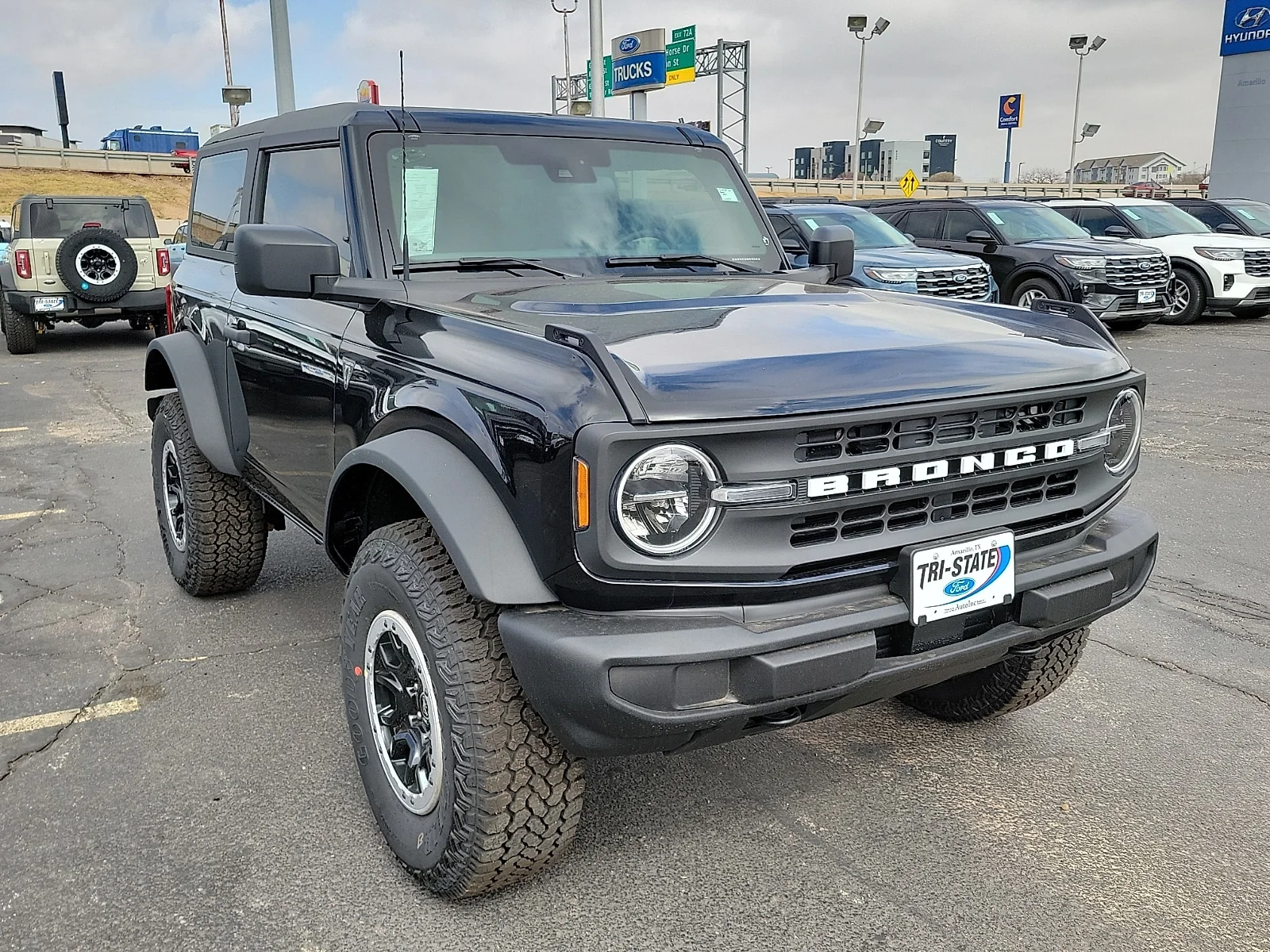 New 2025 Shadow Black Ford Base image 6