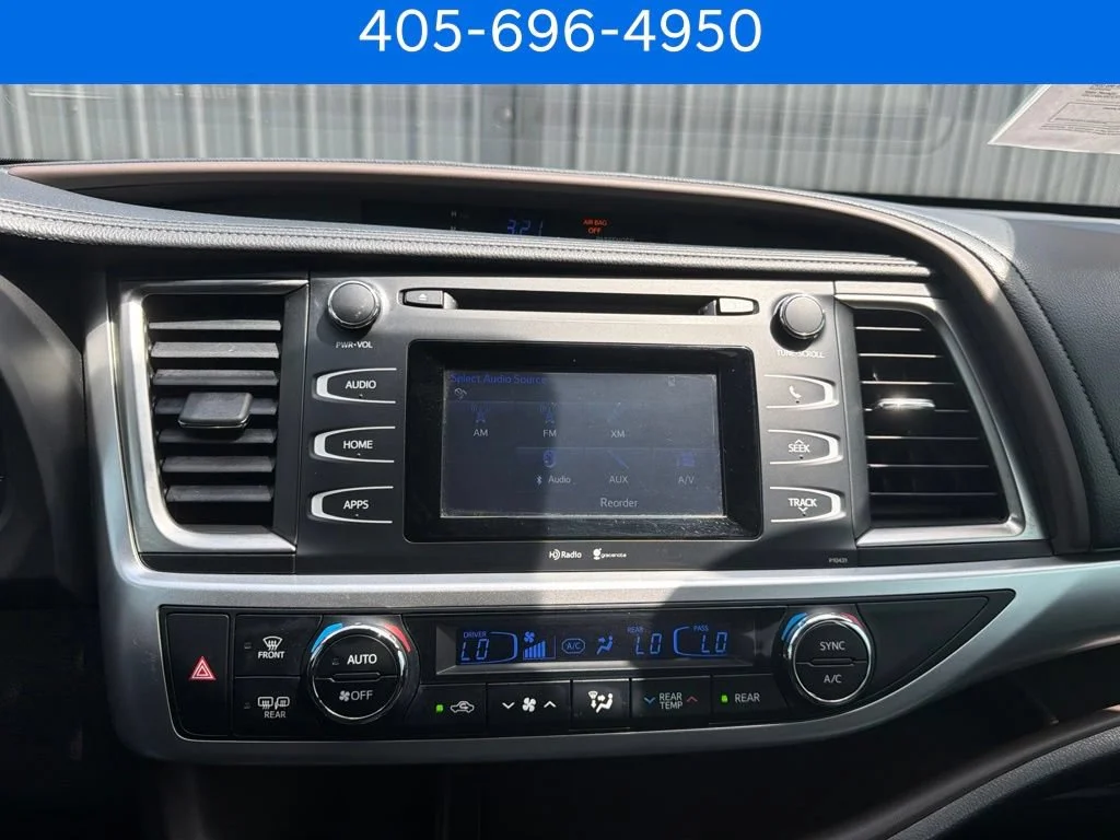 Pre-Owned 2015 Toyota Highlander LE Plus