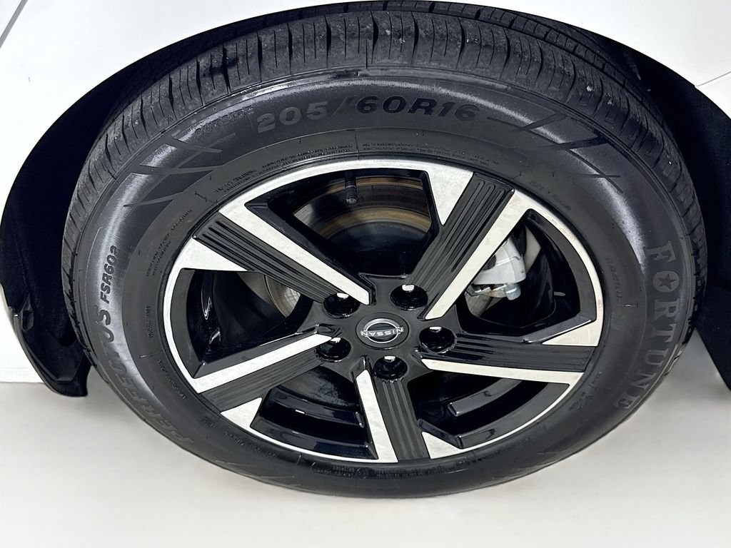 Used 2024 Fresh Powder Nissan SV image 37