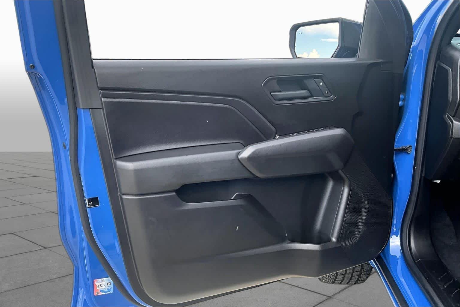 Used 2025 Reef Blue Metallic Chevrolet 4WD Trail Boss image 24
