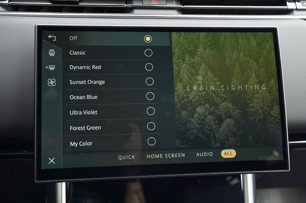 New 2027 British Racing Green Satin Land Rover SE image 23