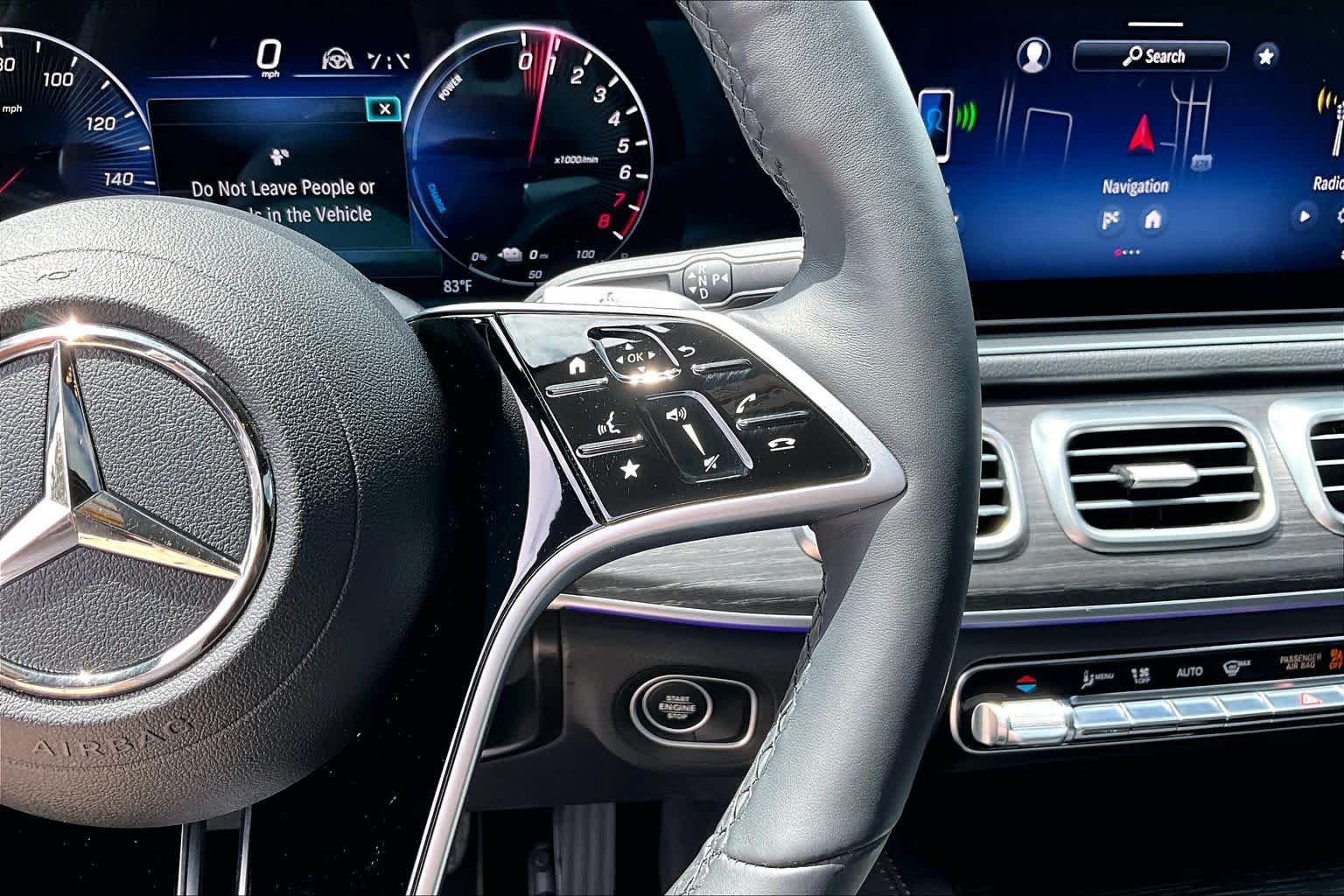 Certified Used 2025 Polar White Mercedes-Benz GLE 450e image 25