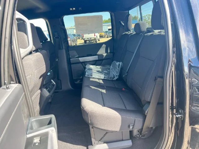 New 2026 Agate Black Metallic Ford XLT image 33