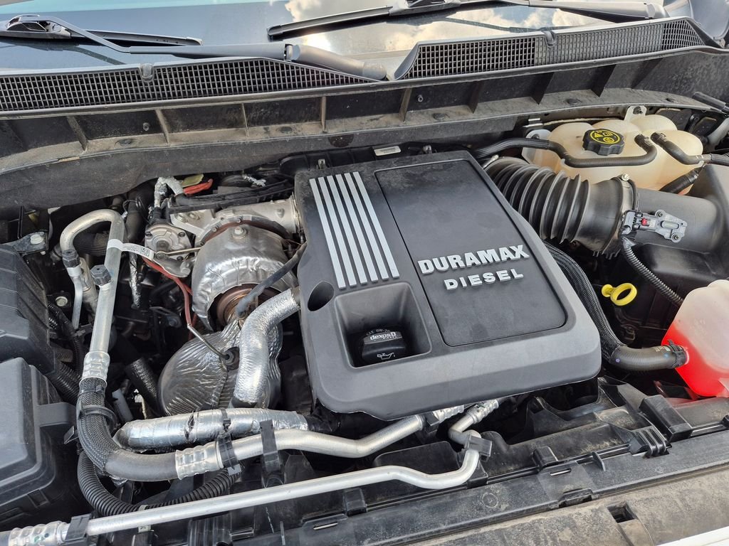 Used 2023 Summit White Chevrolet LT image 13