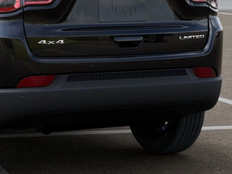 New 2026 Diamond Black Crystal Pearlcoat Jeep Limited image 13