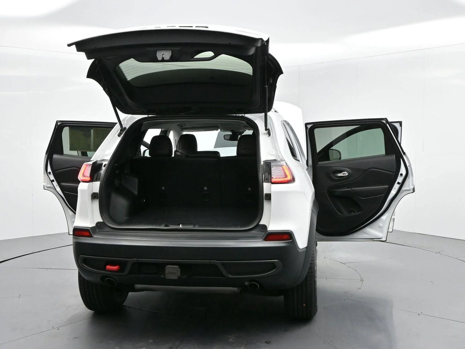 Used 2022 White Jeep Trailhawk image 40