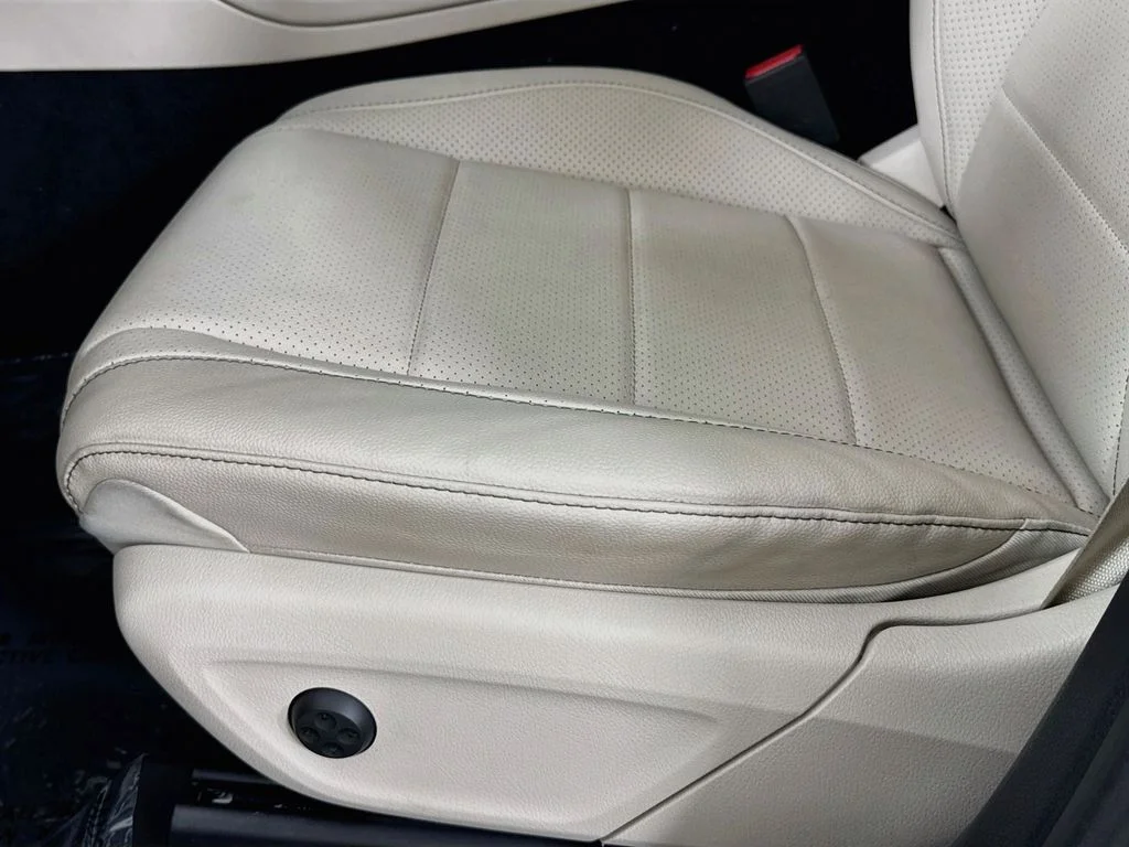 Used 2022 White Mercedes-Benz GLE 350 image 20