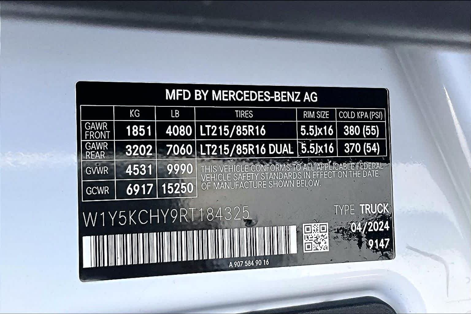Used 2024 Arctic White Mercedes-Benz  image 31