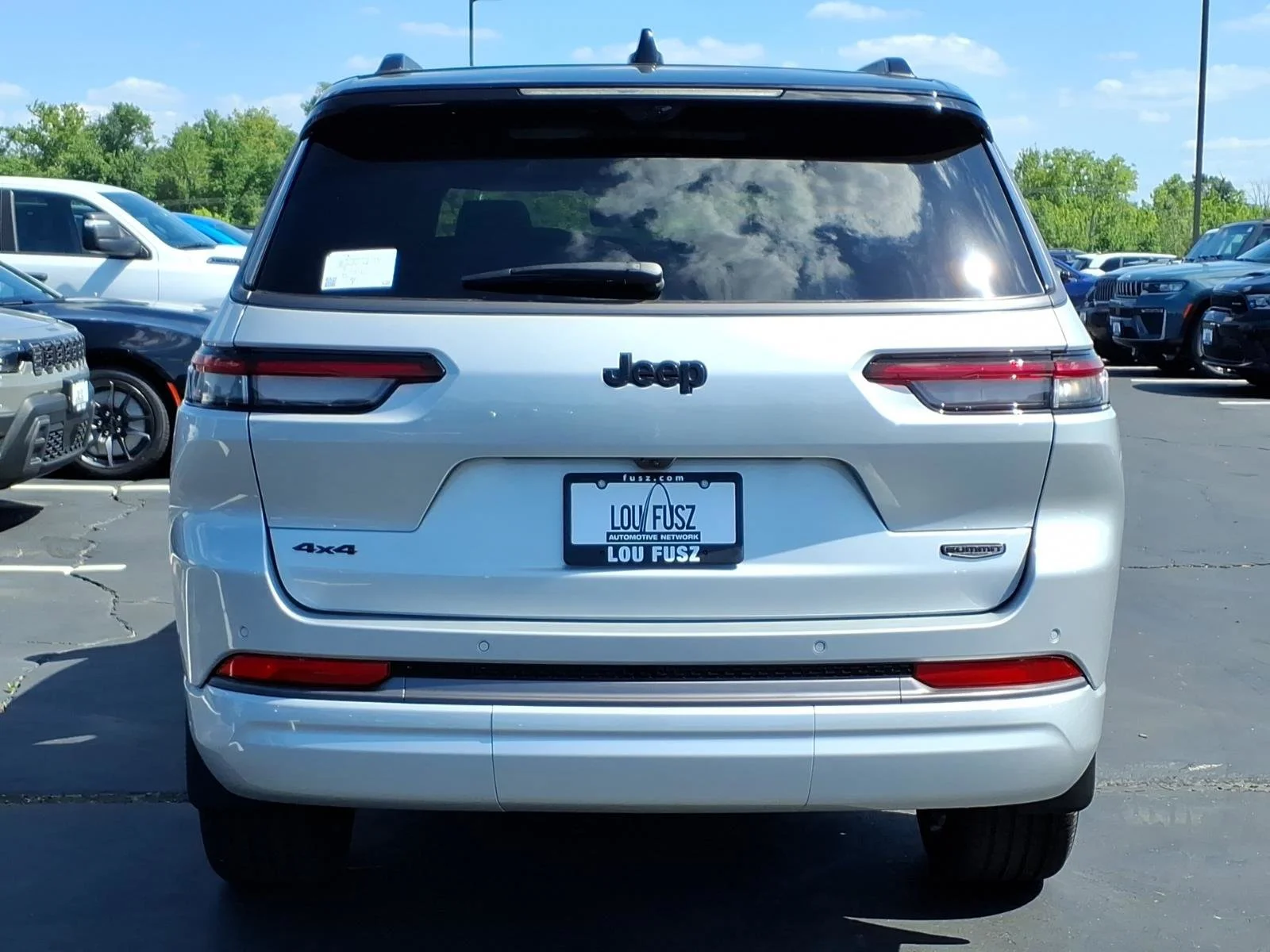 New 2026 Silver Zynith Exterior Paint Jeep Summit image 21