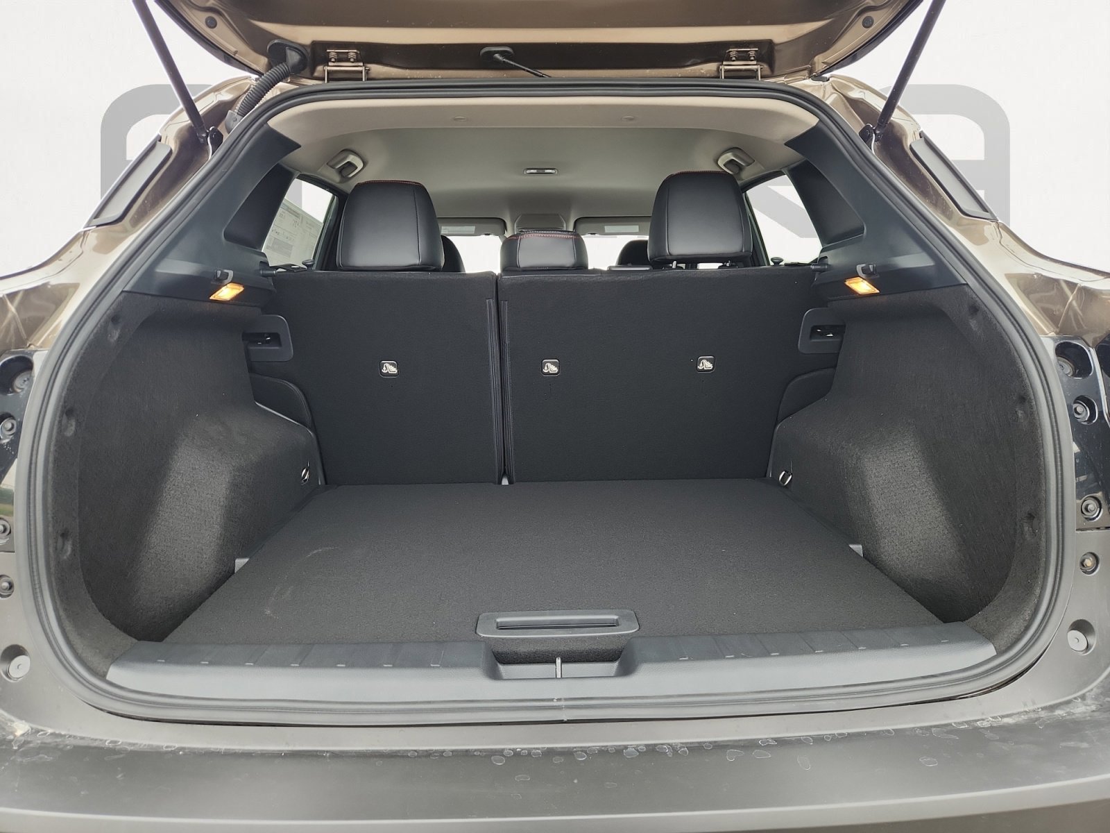 2026 Nissan KICKS SR - Photo 13