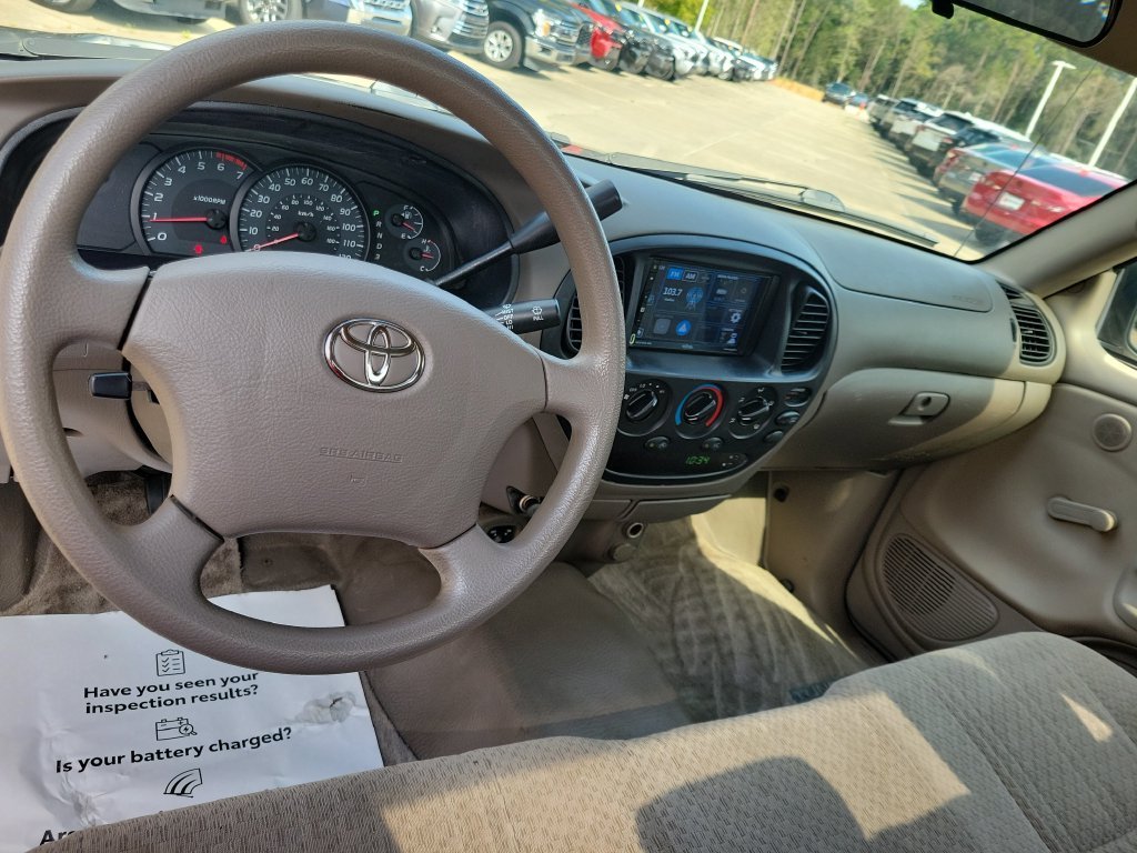 Used 2005 Gray Toyota Base image 18