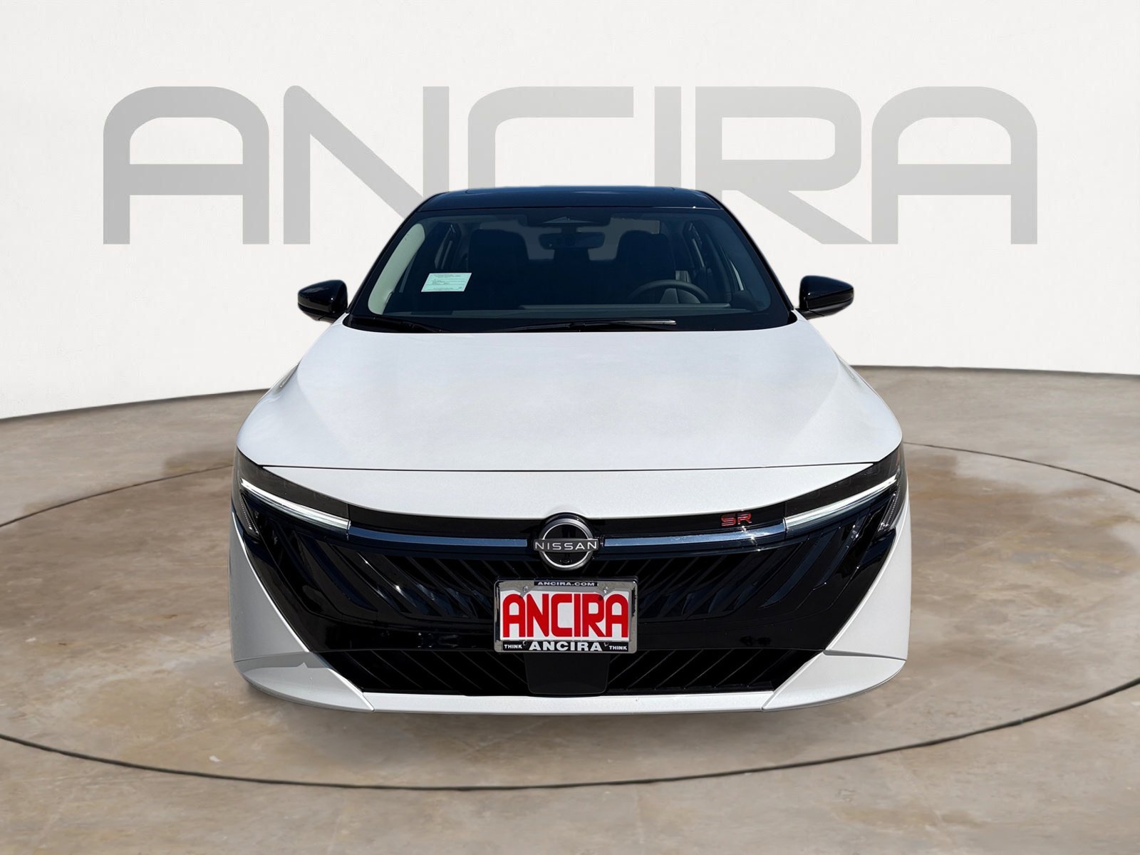 New 2026 Aspen White Tricoat/Super Black Nissan SR image 5