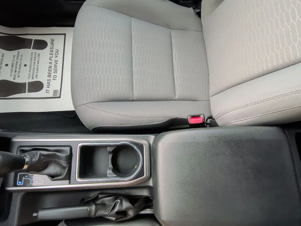 Used 2019 Red Toyota SR5 image 21