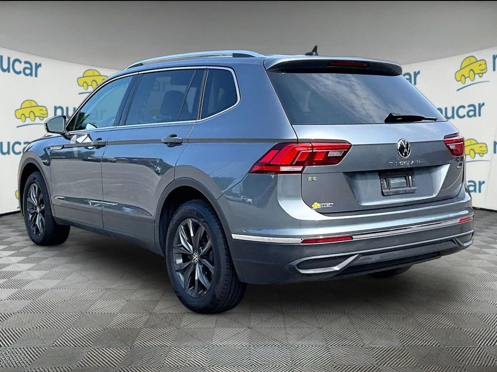 Used 2024 Gray Volkswagen 2.0T SE image 4