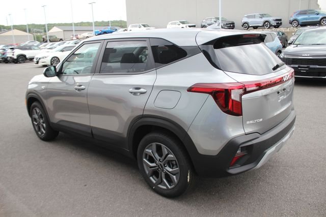Used 2025 Gray Kia LX image 27