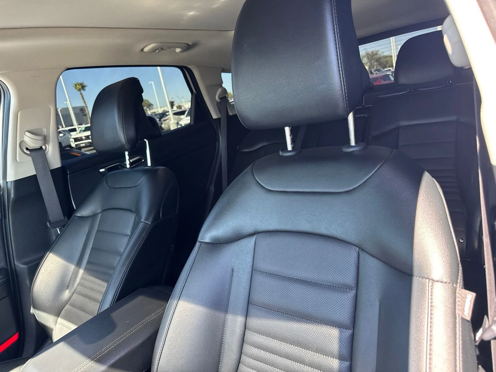 Used 2025 Wolf Gray Kia SX-Prestige image 16