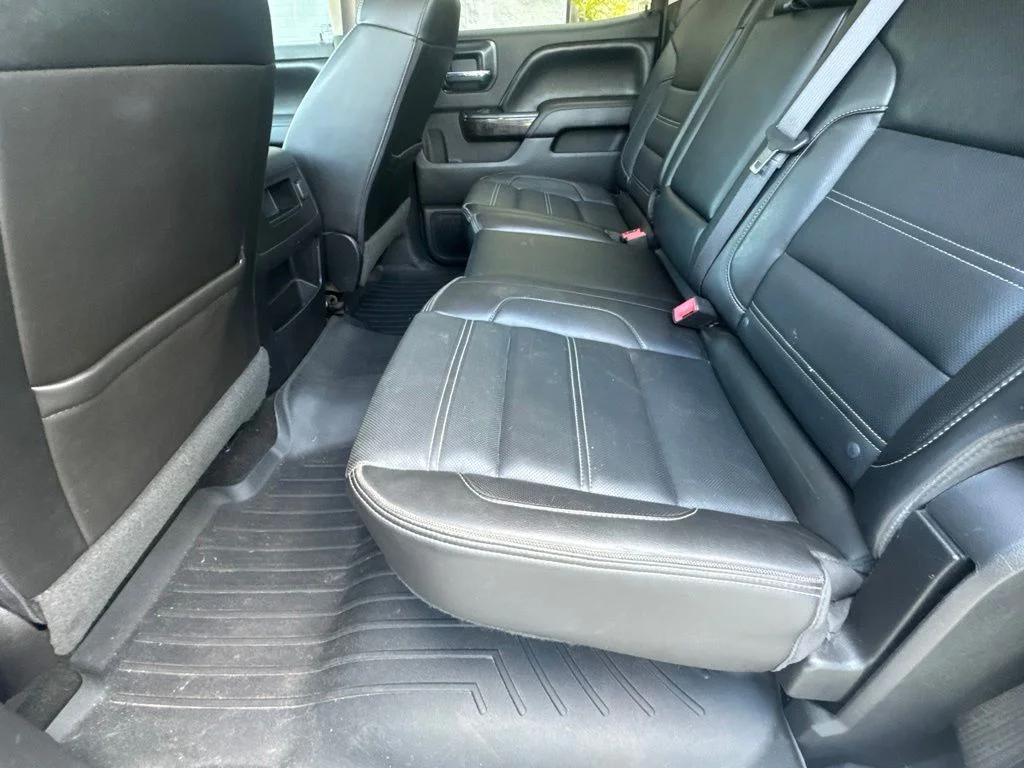 Used 2016 Silver GMC Denali image 25
