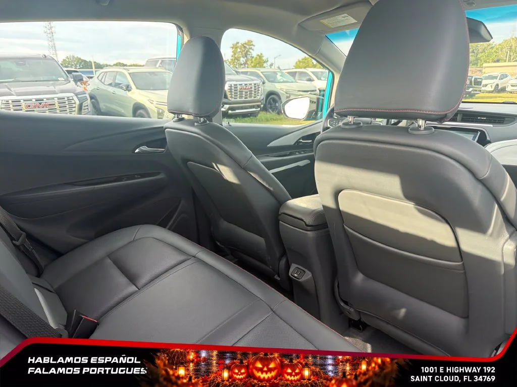 Used 2021 OASIS BLUE Chevrolet Premier image 28
