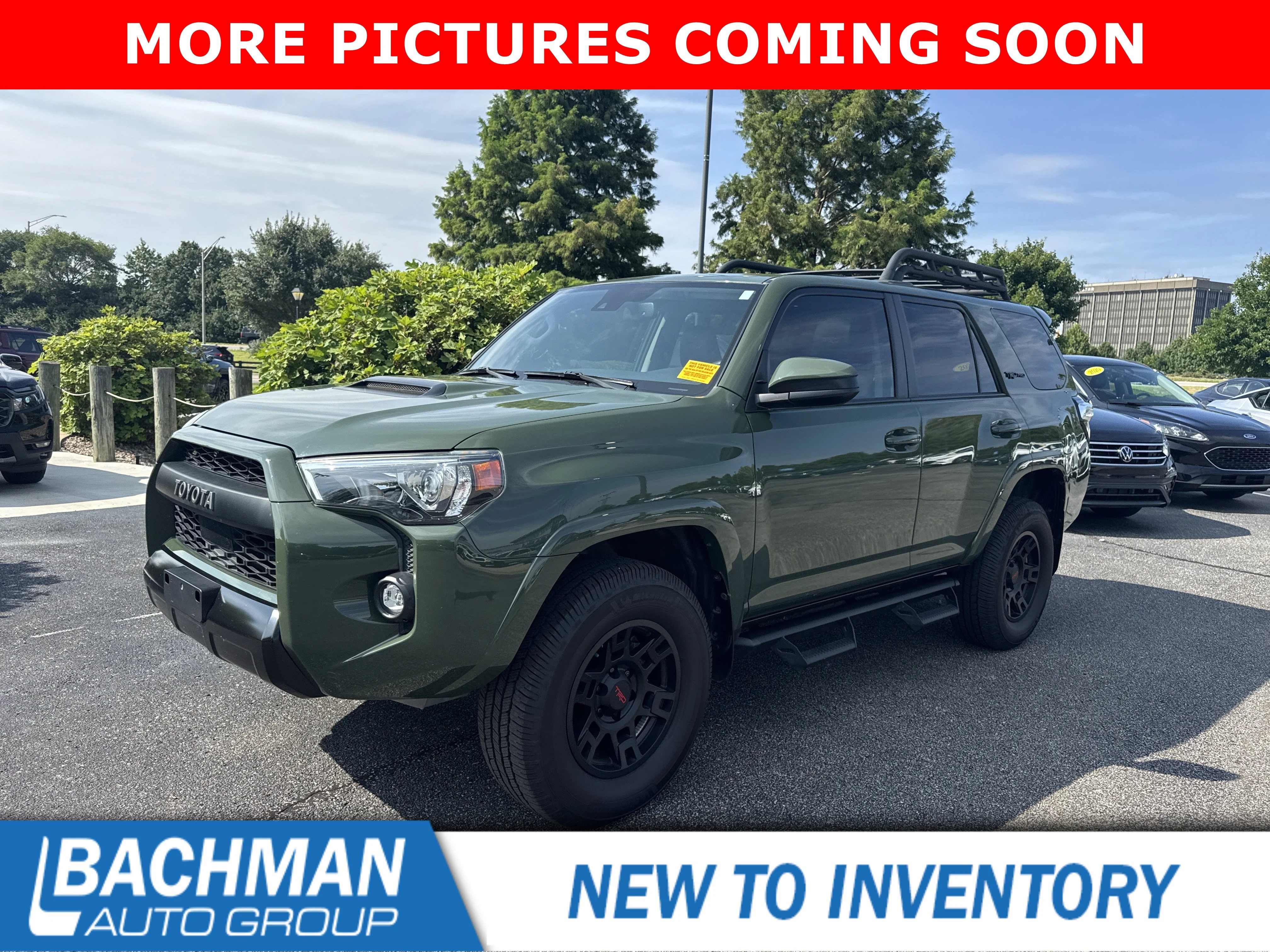 Used 2020 Green Toyota  image 10