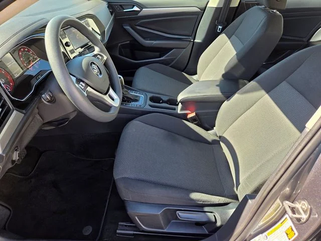 Used 2019 Gray Volkswagen 1.4T S image 10