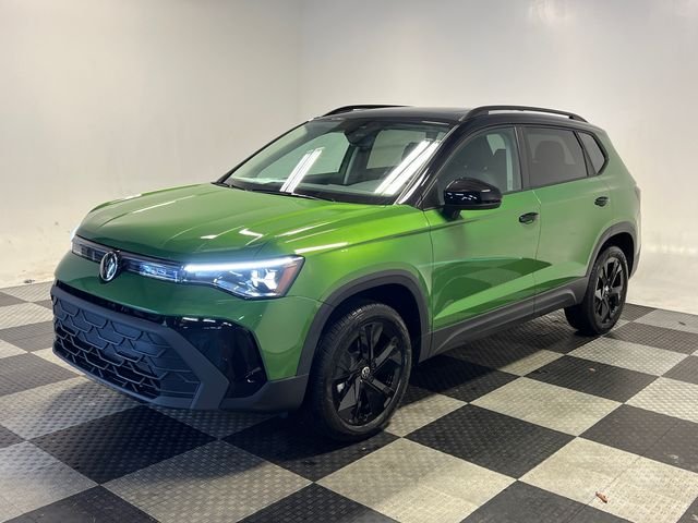 New 2026 Green Volkswagen 1.5T SE Black image 3