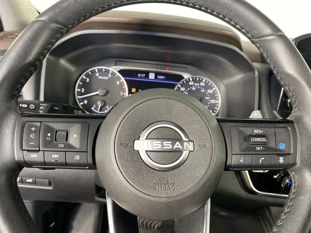 Used 2023 Gray Nissan SL image 19