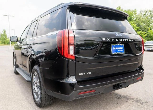 Used 2025 Black Ford Active image 8