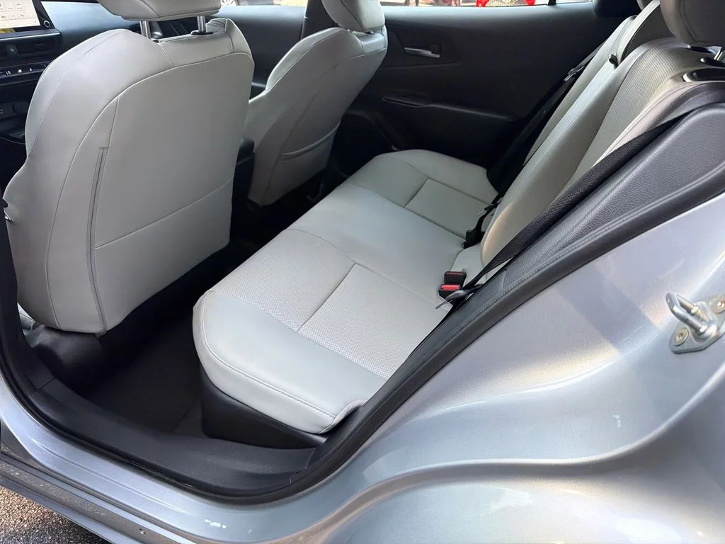 Used 2025  Toyota Limited image 21