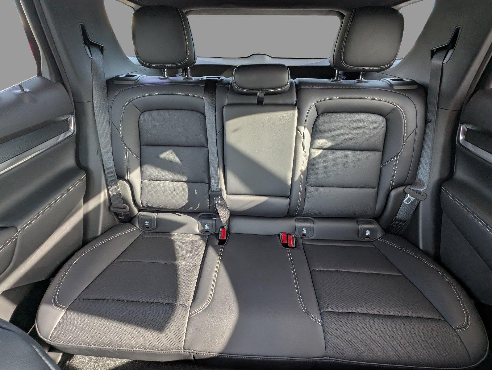 New 2027 Ebony Twilight Metallic GMC Elevation image 28