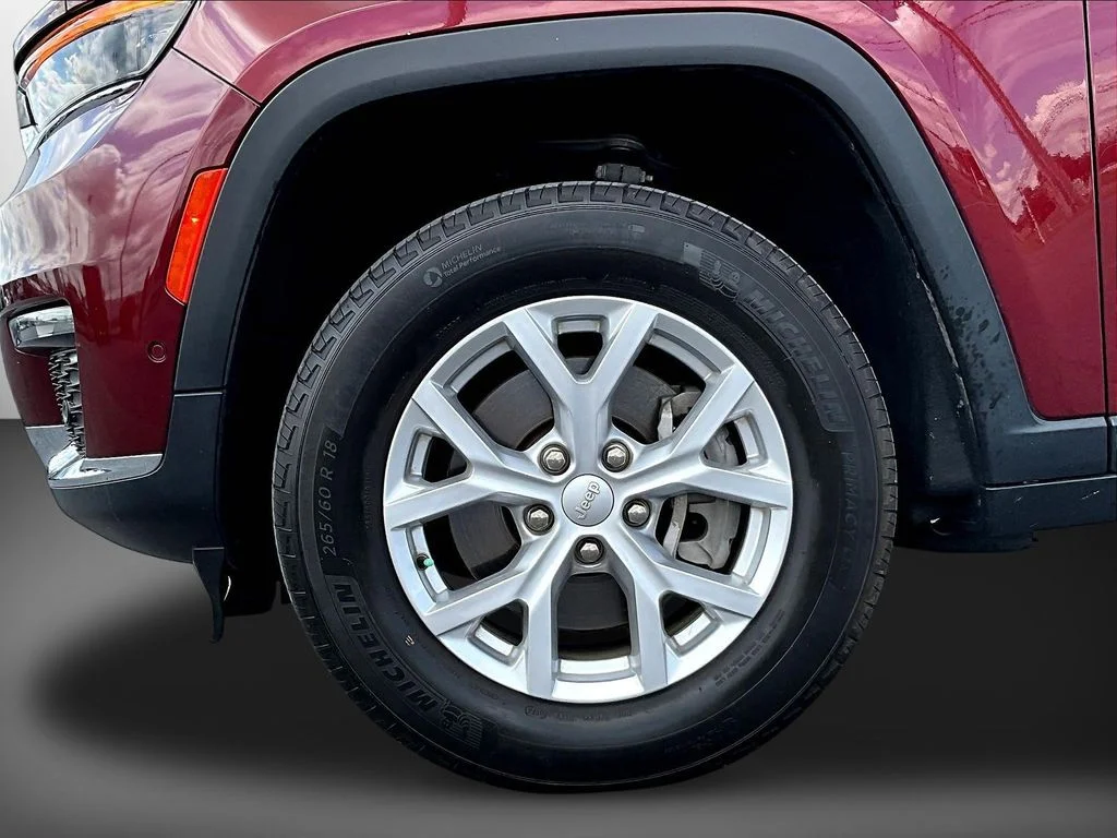 Used 2023 Red Jeep Limited image 32