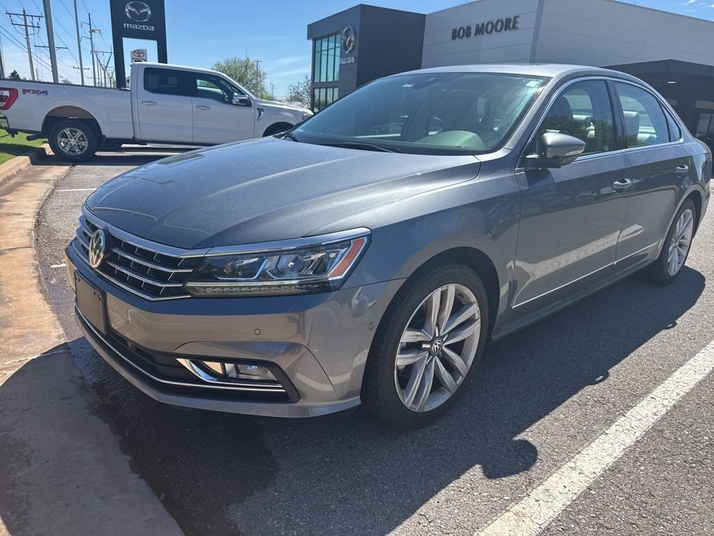 2017 Volkswagen Passat SEL Premium