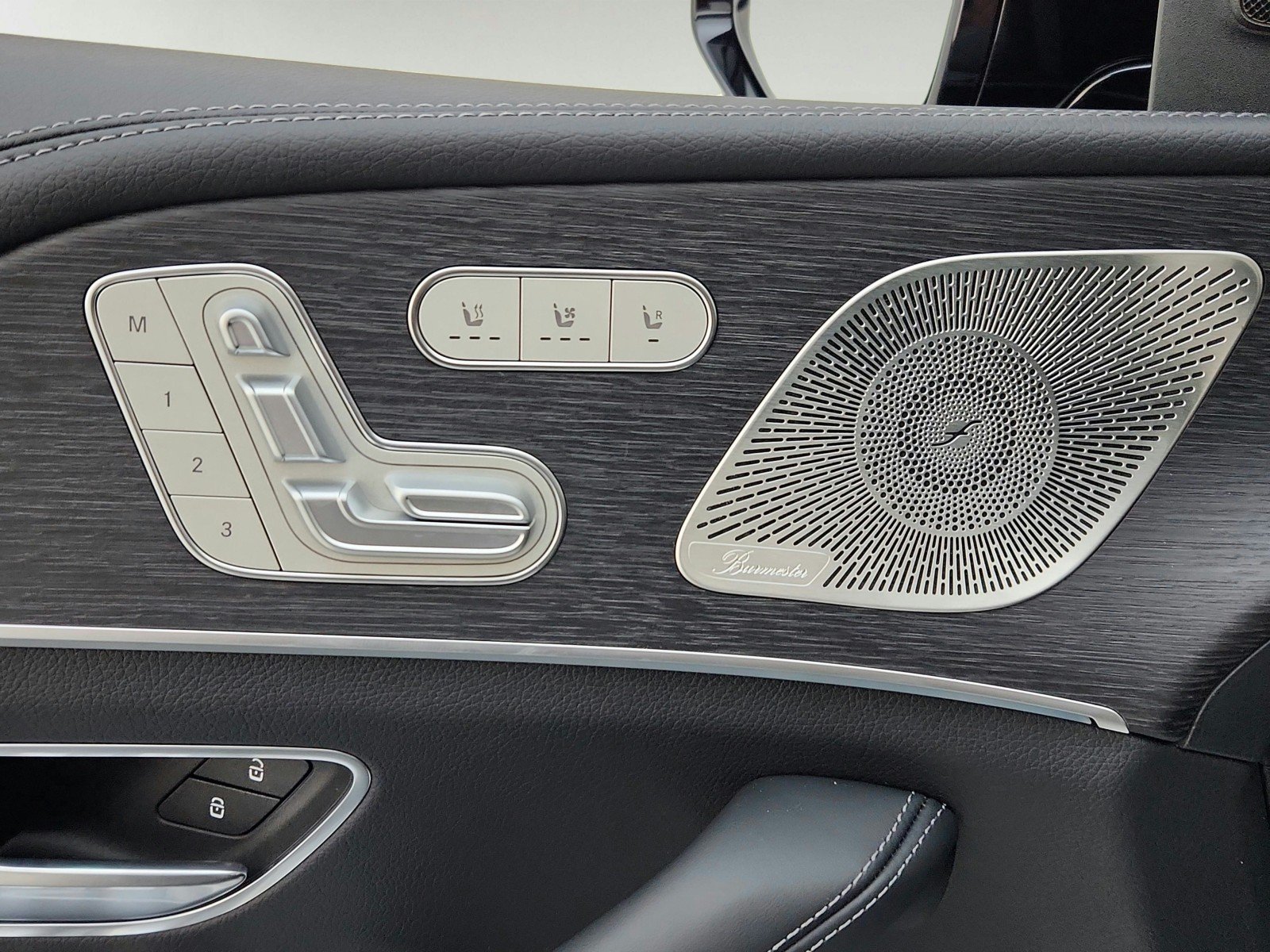 New 2027 MANUFAKTUR Moonlight White Metallic Mercedes-Benz AMG® GLE 53e 4MATIC+ SUV image 21