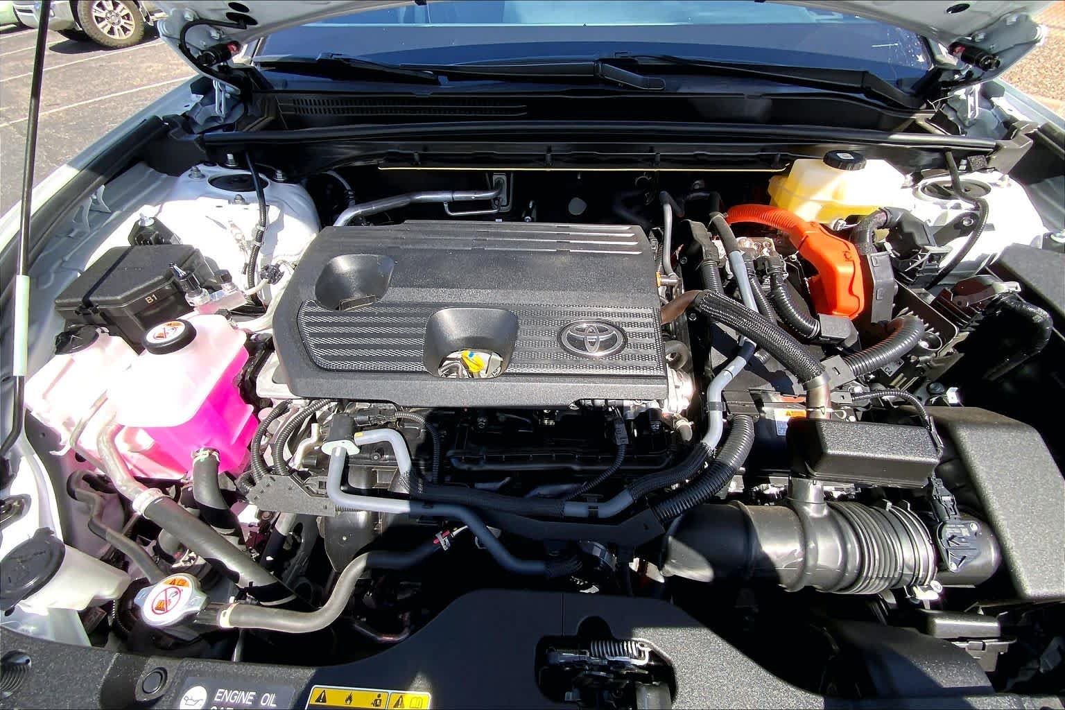 2026 Toyota Crown XLE - Photo 29