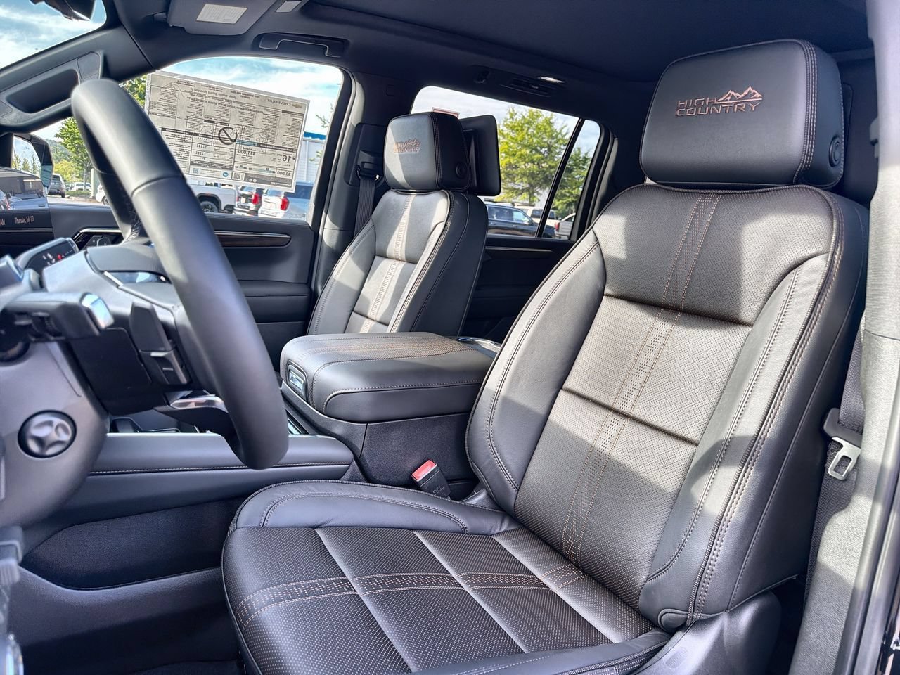 2026 Chevrolet Suburban High Country - Photo 16
