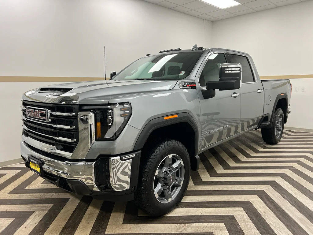 2026 GMC Sierra 4WD Crew Cab Standard Box SLT's photo