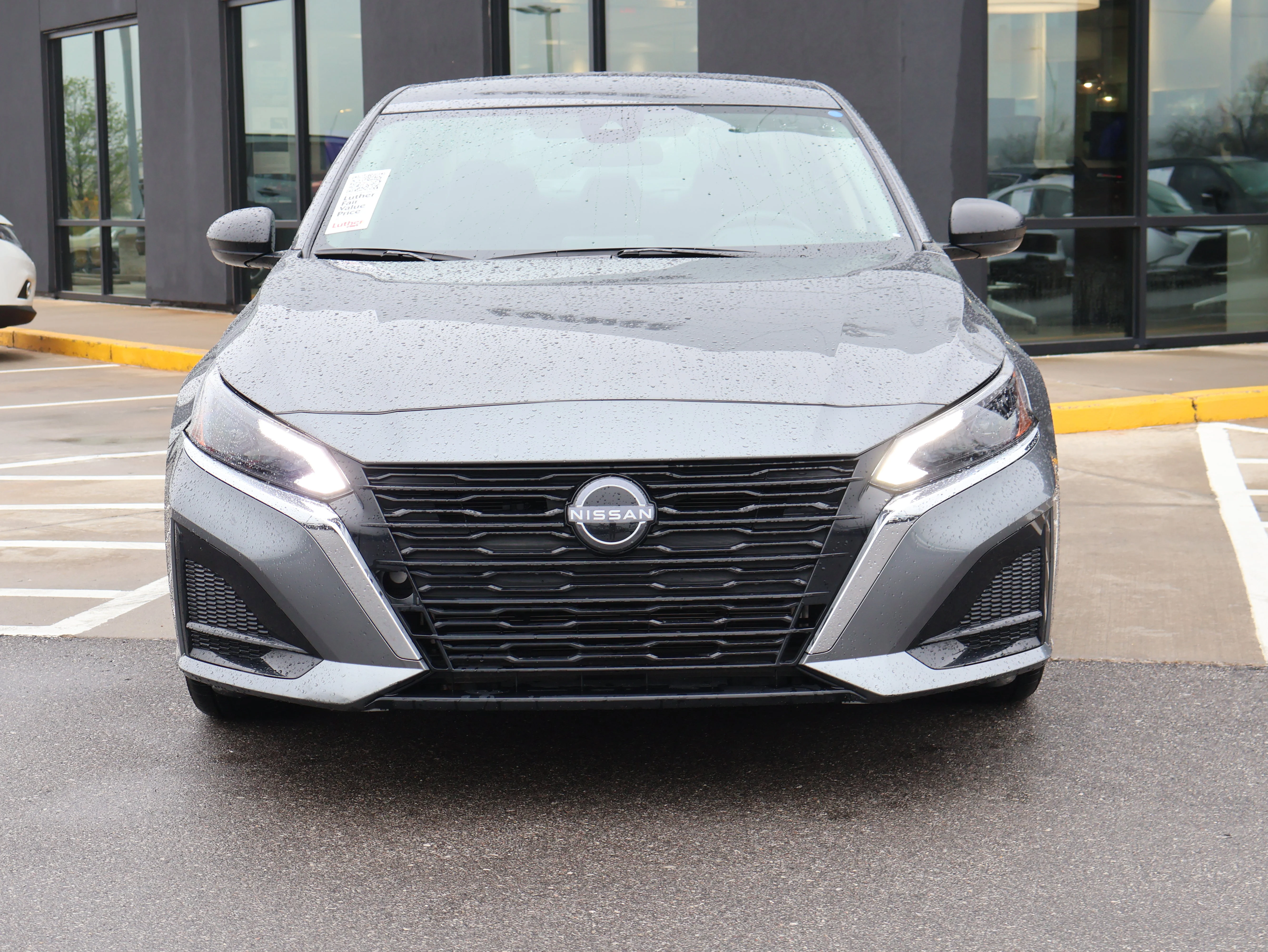 Used 2025 Nissan Altima SV with VIN 1N4BL4DVXSN367481 for sale in Kansas City
