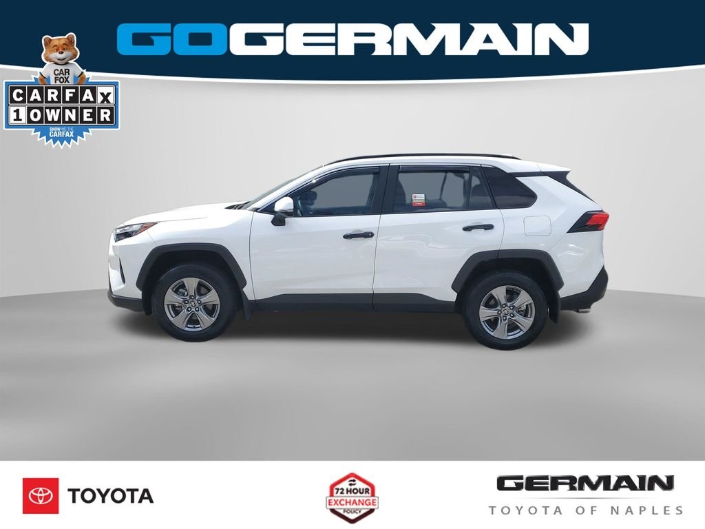 Used 2025 White Toyota XLE image 12
