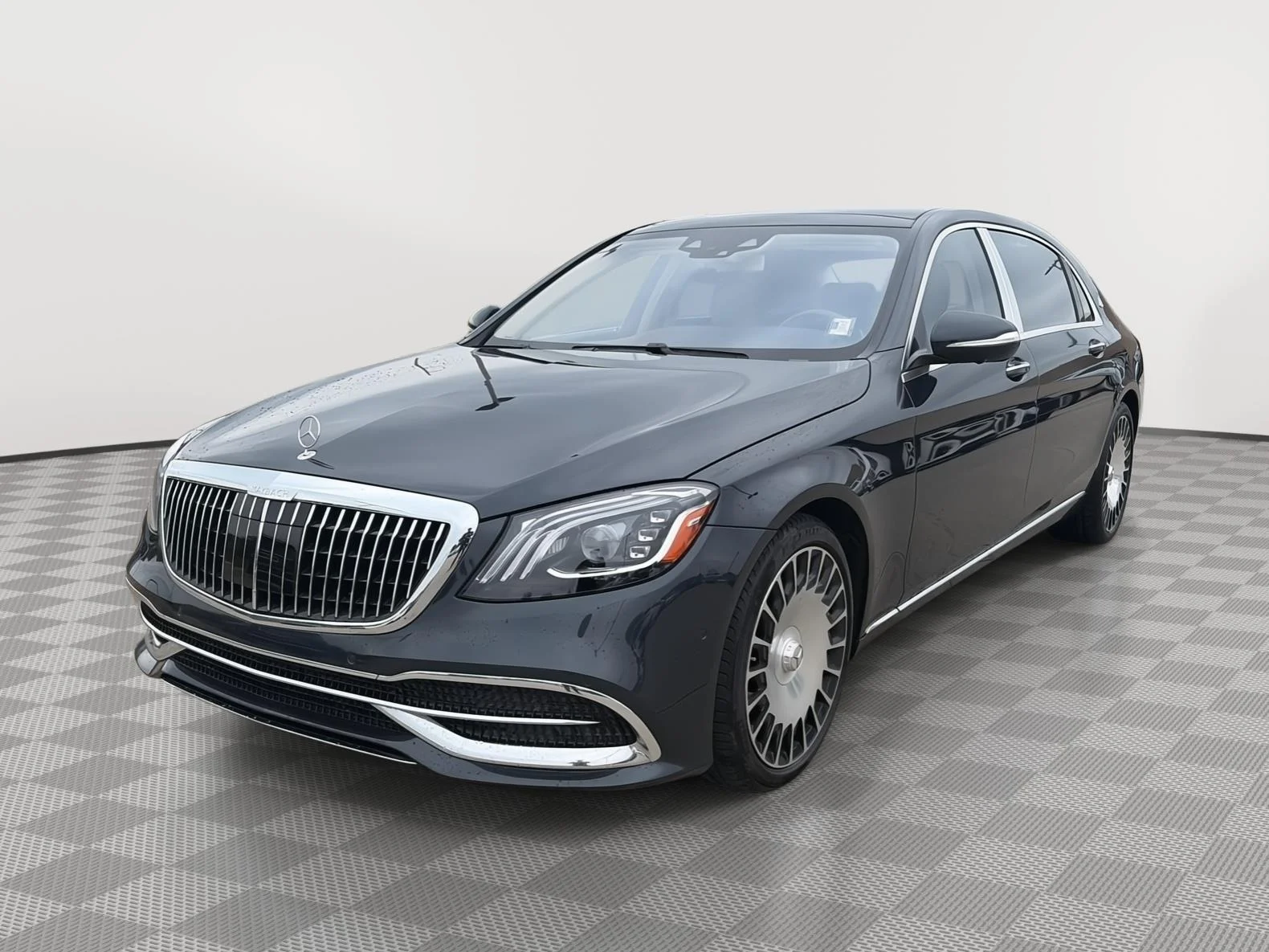 Used 2019 Anthracite Blue Metallic Mercedes-Benz Maybach S 560 image 7