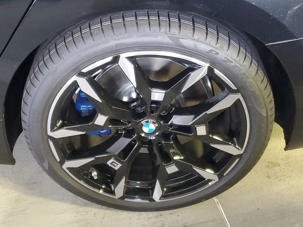 Used 2026 Black Sapphire Metallic BMW 330i image 5