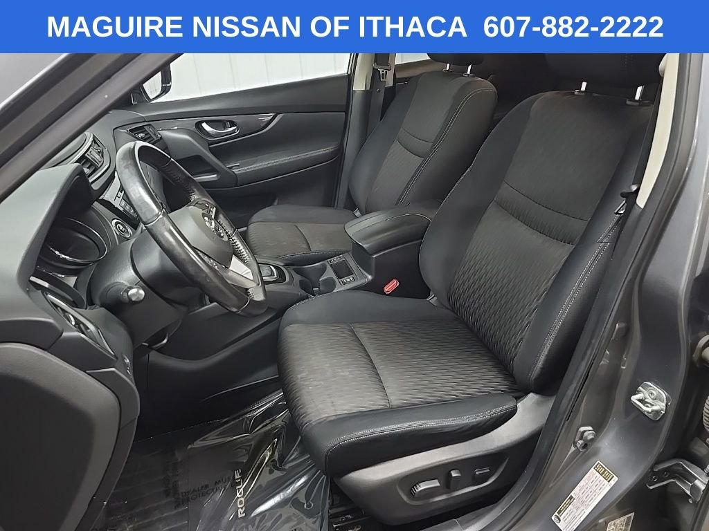 Used 2018 Gray Nissan SV image 31