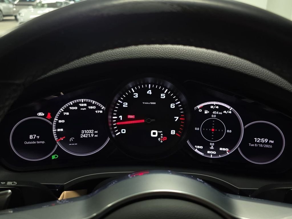 Certified Used 2023  Porsche Base image 14