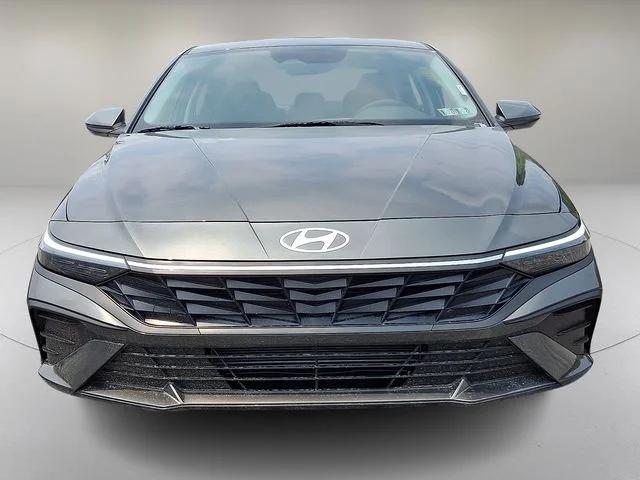 New 2026 Gray Hyundai SE image 2