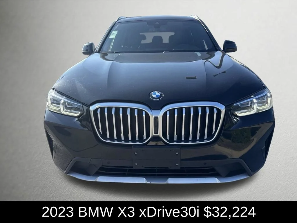 Used 2023  BMW xDrive30i image 8