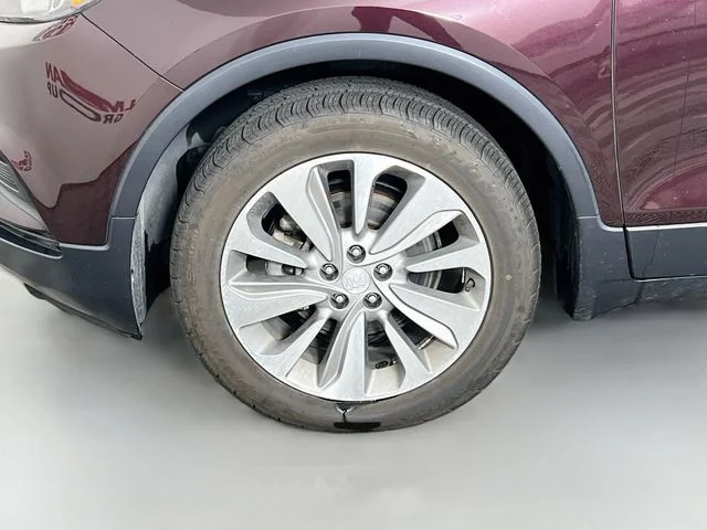 Used 2018 Red Buick Preferred image 10