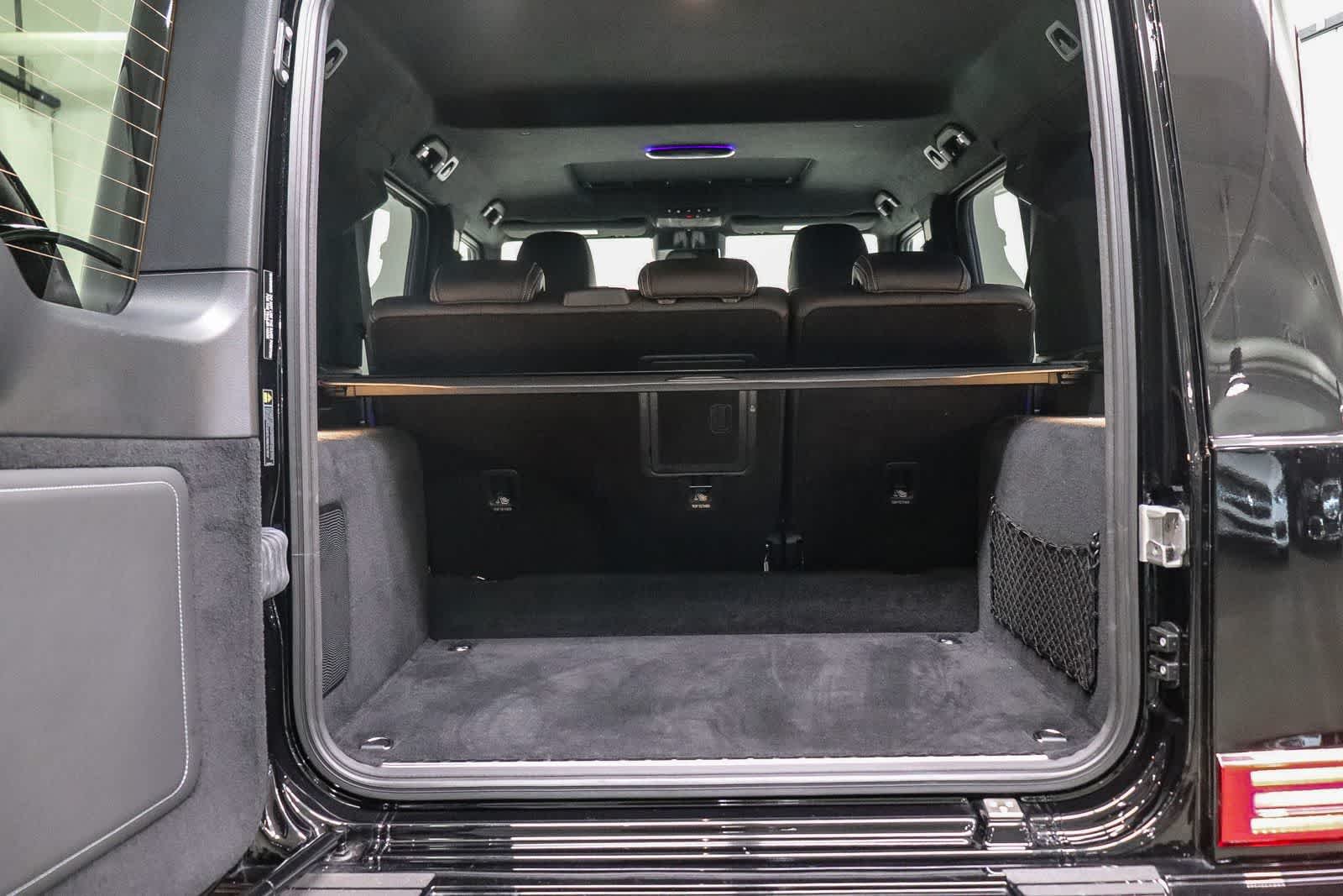 Used 2025 Obsidian Black Metallic Mercedes-Benz G 550 image 27