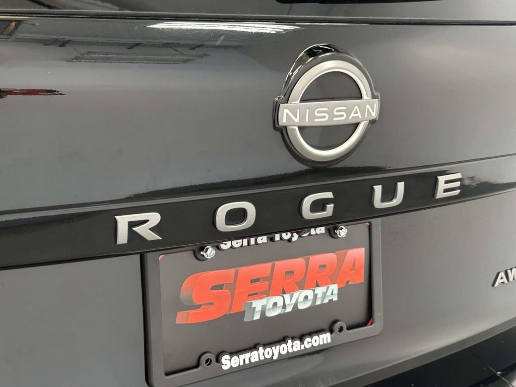 Used 2024 Black Nissan S image 10