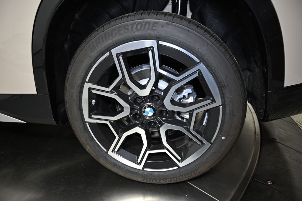 2026 BMW X1 28i - Photo 12