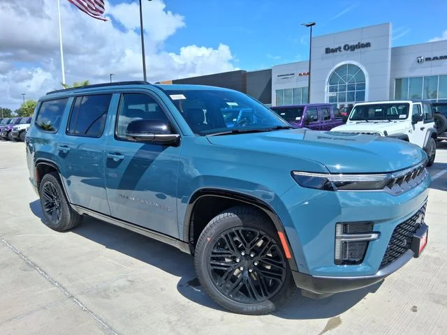 New 2026 Steel Blue Exterior Paint Jeep Limited Reserve image 1