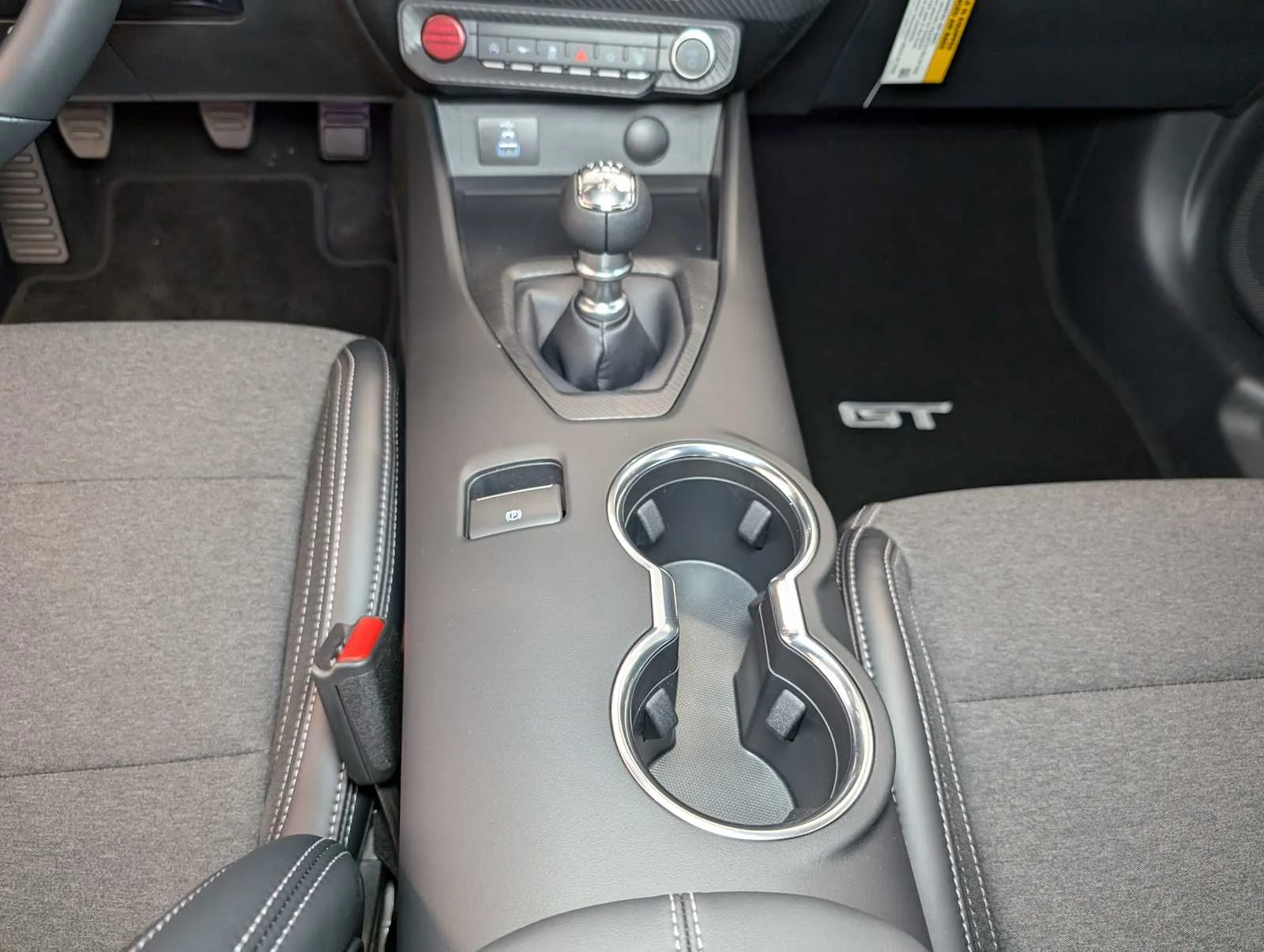 2025 Ford Mustang GT Fastback - Photo 12
