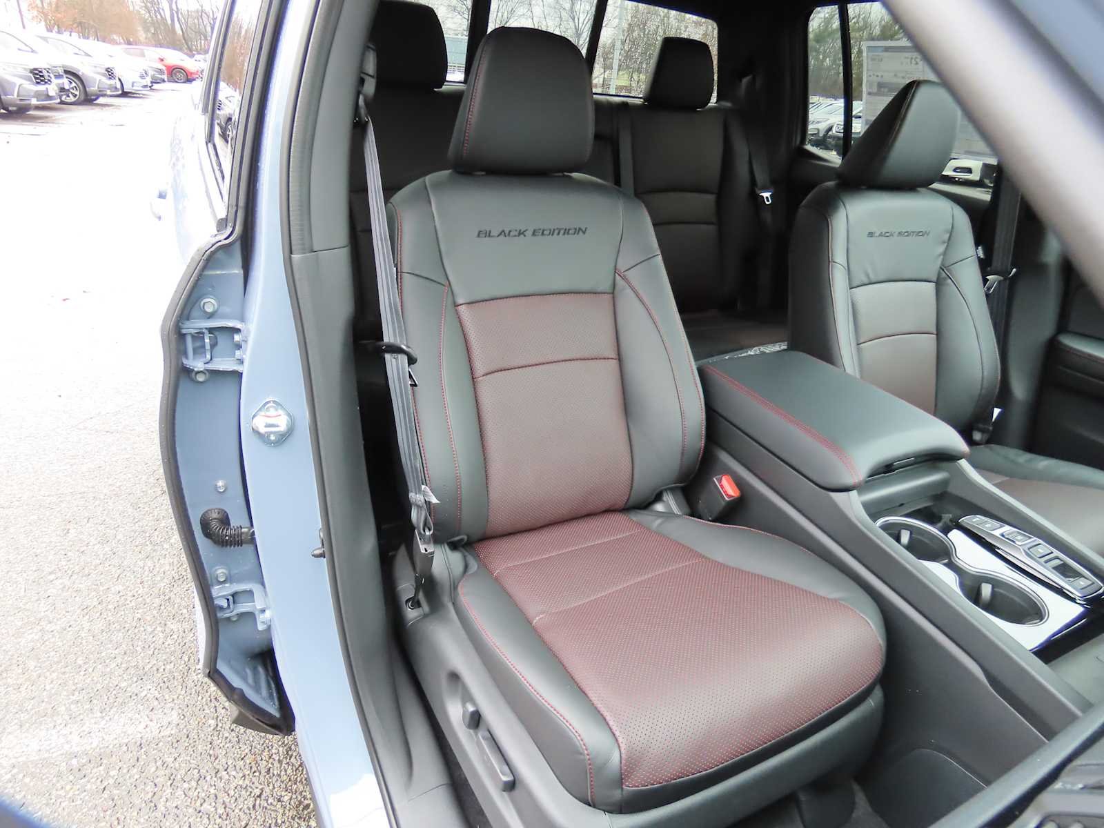 Nuevo Honda Black Edition 2026 en dos tonos, color Sonic Gray Pearl, imagen 15.